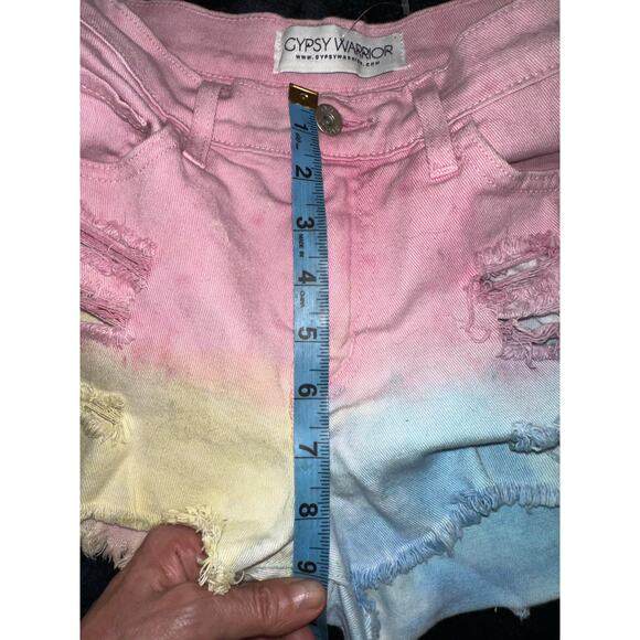 NWOT Y2K GYPSY WARRIOR TIE DYE PASTEL DENIM DAISY DUKES CUTOFFS SHORTS S - Picture 4 of 6